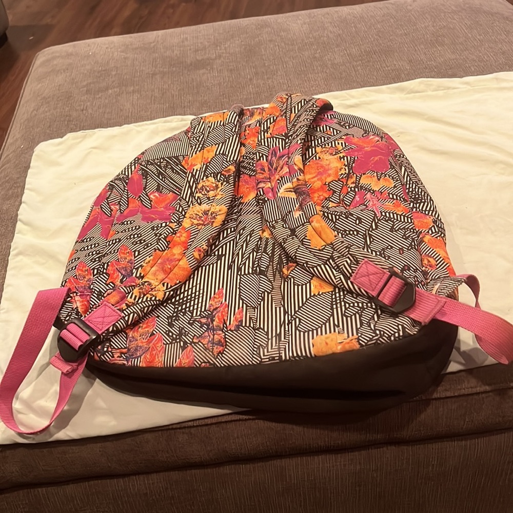 Volcom backpack - Picture 3 of 9